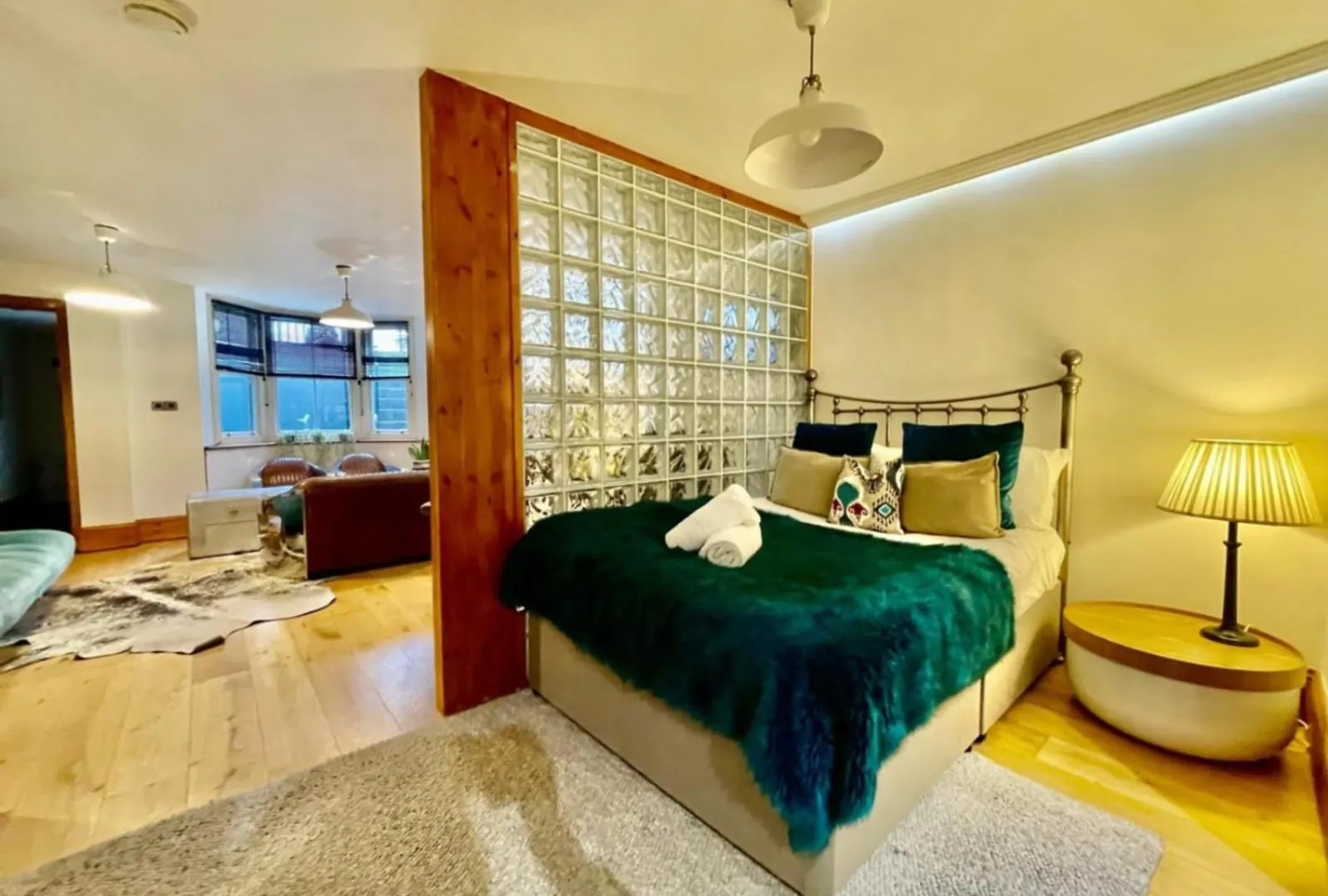 By The Beach Large Central Stylish Studio For 4 Guests 브라이턴 영국