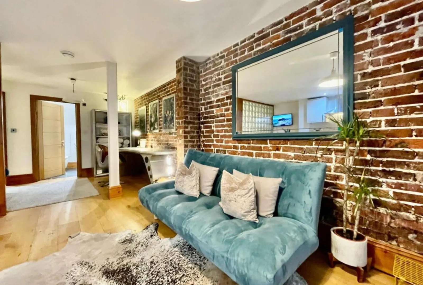 By The Beach Large Central Stylish Studio For 4 Guests 브라이턴 아파트